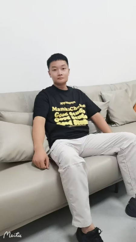 东东的第一张照片--黄冈闪婚服务中心